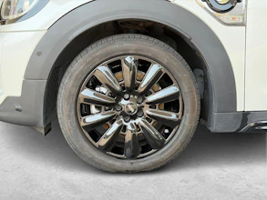 https://vehicle.imgix.net/4369022/b1d31de4-43b6-4c5a-8b9a-d3720f10cf16.jpg
