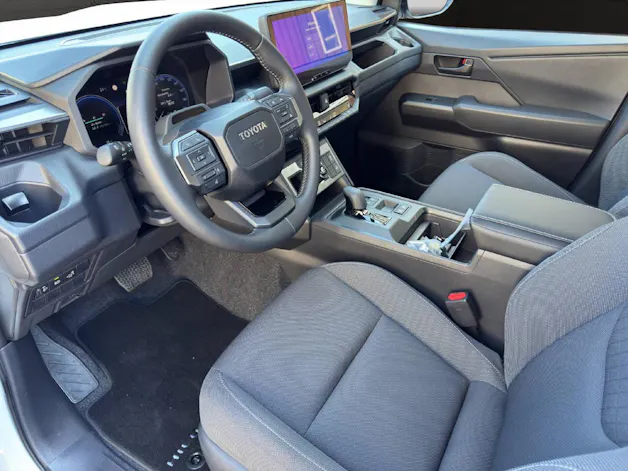 Toyota Hilux Double Cab.-Pick-up 59KWh Comfort