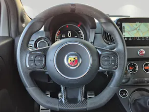 Fiat 695 Abarth 1.4 T-Jet 180