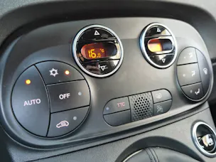 Fiat 695 Abarth 1.4 T-Jet 180