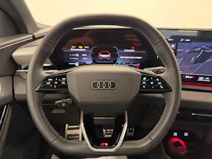 Audi Q6 e-tron quattro