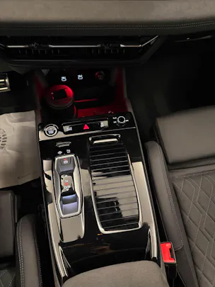 Audi Q6 e-tron quattro
