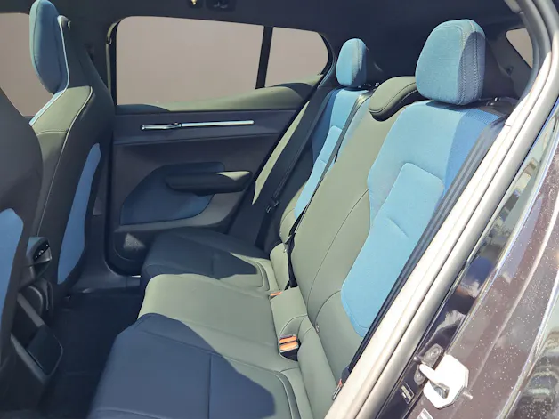 Volvo EX30 CC E60 Twin Performance AWD