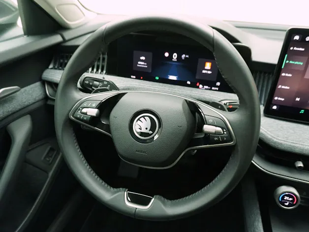 Škoda Superb 2.0 TDI DSG Selection Loft 4x4