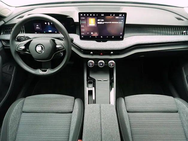 Škoda Superb 2.0 TDI DSG Selection Loft 4x4
