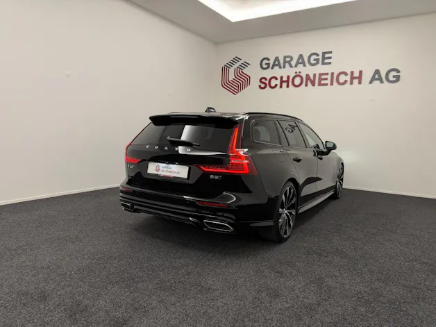 Volvo V60 2.0 B5 R-Design AWD