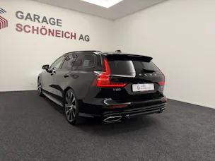 Volvo V60 2.0 B5 R-Design AWD