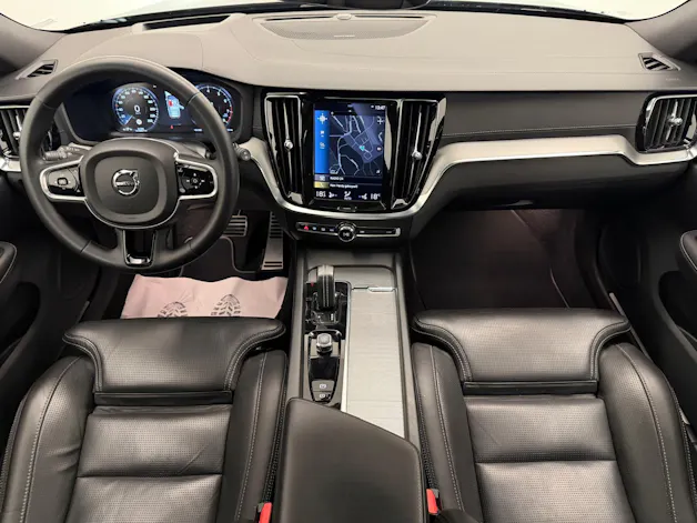 Volvo V60 2.0 B5 R-Design AWD