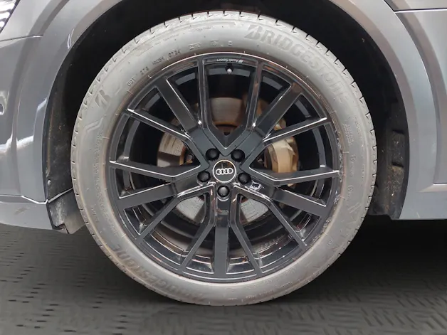 Audi e-tron 55 S Line Black Edition quattro