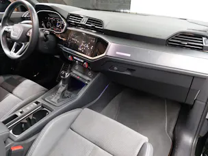 Audi Q3 45 TFSI e S line S-tronic