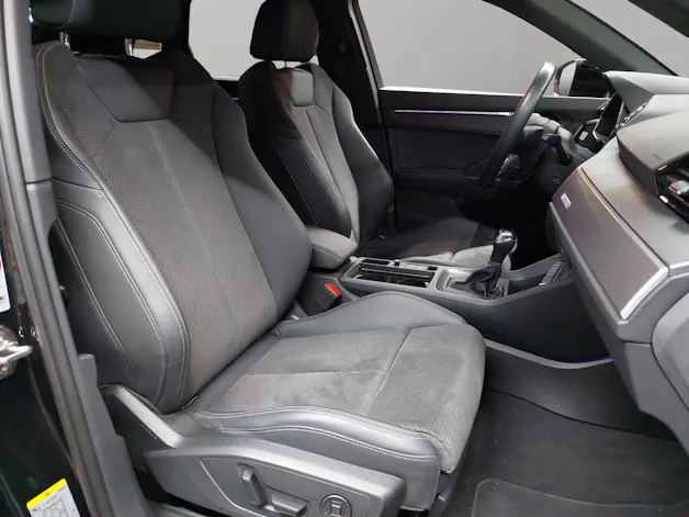 Audi Q3 45 TFSI e S line S-tronic