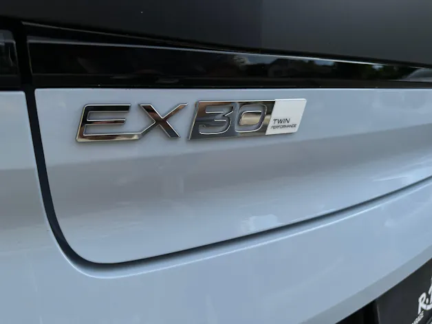 Volvo EX30 Cross Country E60 69kWh Twin Performance AWD