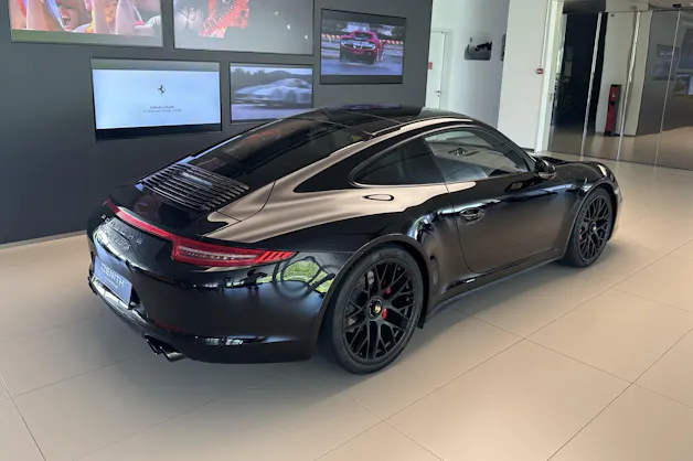 Porsche 911 Carrera 4 GTS PDK