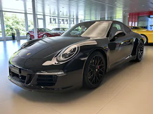 Porsche 911 Carrera 4 GTS PDK