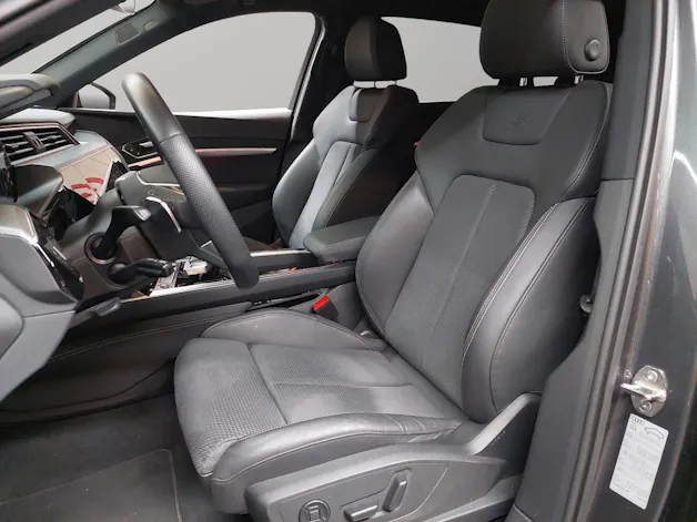 Audi e-tron 55 S Line Black Edition quattro