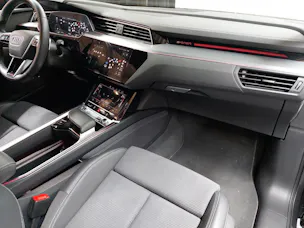Audi e-tron 55 S Line Black Edition quattro