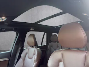 Volvo XC90 B5 Diesel Mild Hybrid AWD Momentum Geartronic
