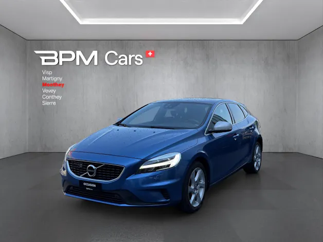Volvo V40 T3 Momentum R-Design