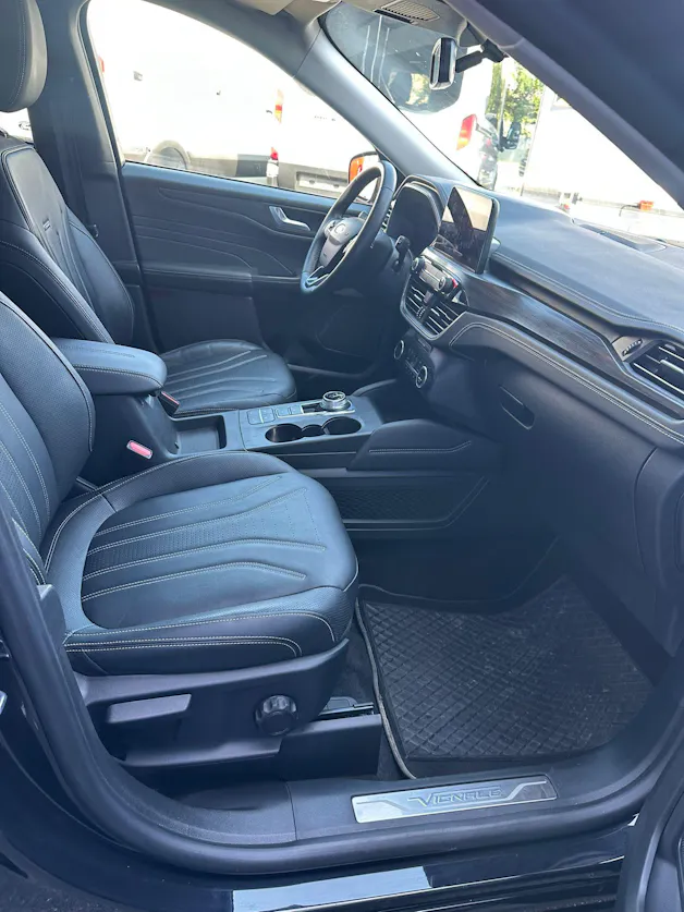 Ford Kuga 2.5 Hybrid Vignale 4x4