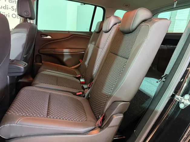 Opel Zafira 1.6i 16V Turbo Excellence Automatic