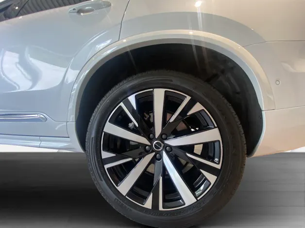 Volvo XC90 B5 Benzin Mild Hybrid AWD Plus Bright Geartronic