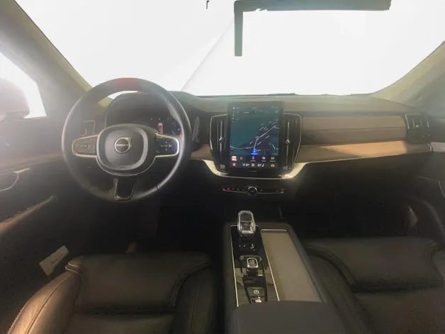 Volvo XC90 B5 Benzin Mild Hybrid AWD Plus Bright Geartronic