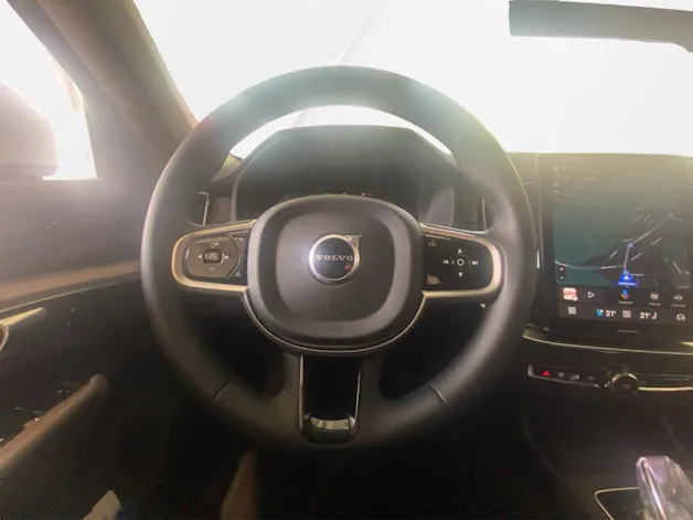 Volvo XC90 B5 Benzin Mild Hybrid AWD Plus Bright Geartronic