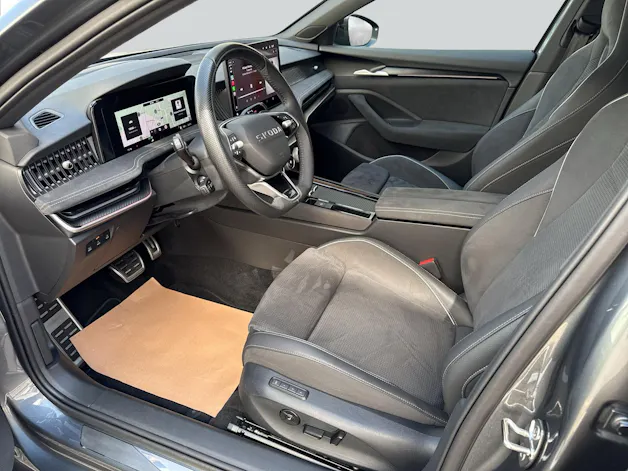Škoda Superb Combi 2.0 TSI Sportline 4x4 DSG