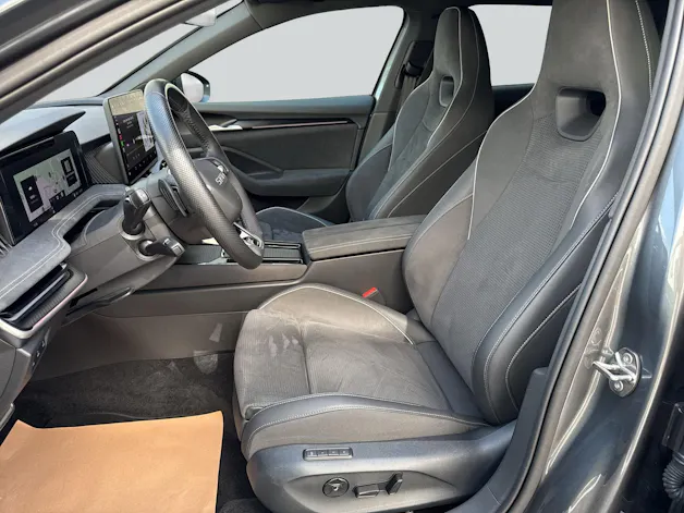 Škoda Superb Combi 2.0 TSI Sportline 4x4 DSG