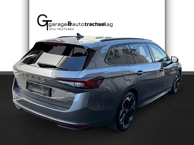 Škoda Superb Combi 2.0 TSI Sportline 4x4 DSG