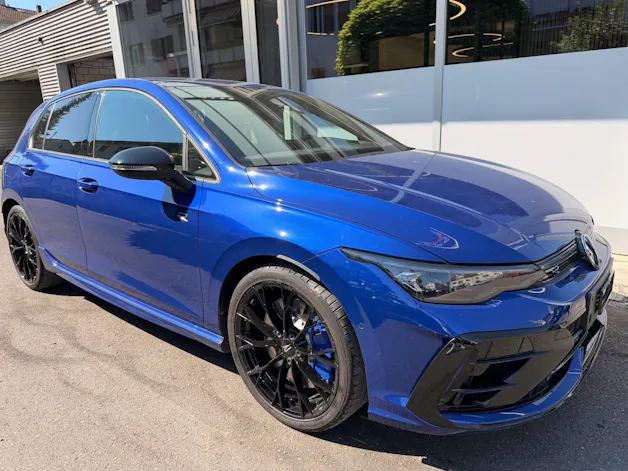 VW Golf R 2.0 TSI 333 PS 4MOTION *** AKRAPOVIC ABGAS & LEDER NAPPA ***