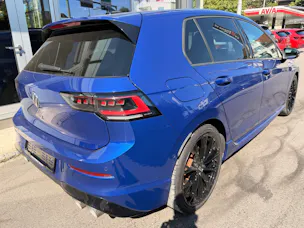 VW Golf R 2.0 TSI 333 PS 4MOTION *** AKRAPOVIC ABGAS & LEDER NAPPA ***