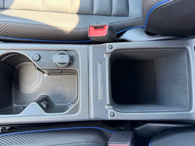 VW Golf R 2.0 TSI 333 PS 4MOTION *** AKRAPOVIC ABGAS & LEDER NAPPA ***