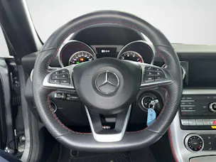 Mercedes-Benz SLC 300 AMG Line 9G-Tronic