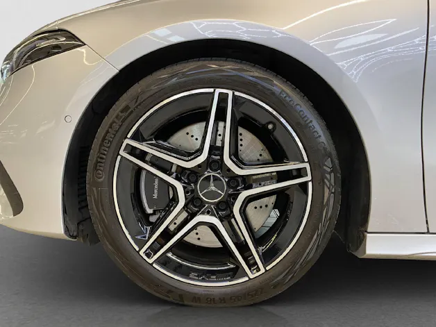 Mercedes-Benz A 250 AMG Line 4MATIC