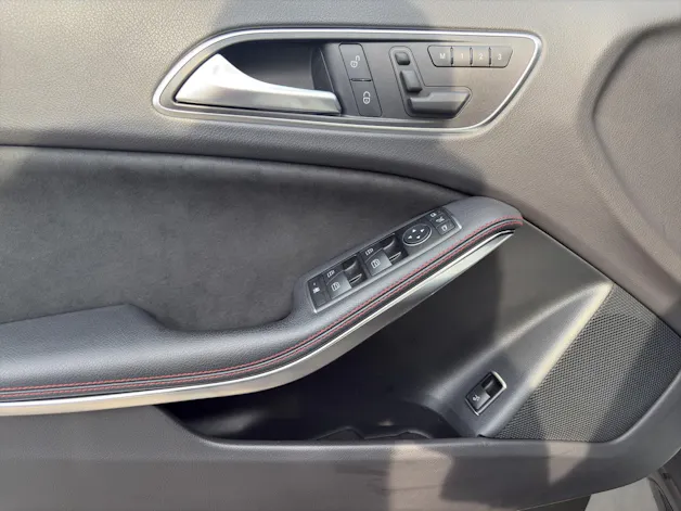 Mercedes-Benz GLA 45 AMG 4Matic 7G-DCT