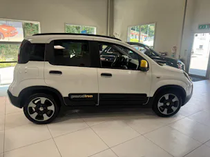 Fiat Pandina 1.0 MHEV Cross