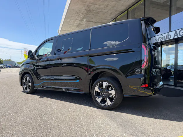 Ford Tourneo Bus 320 L1H1 Sport Automat 4x4