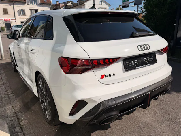 Audi RS3 SPORTBACK 2.5 400 PS TFSI QUATTRO *** RS-SCHALENSITZE & CARBON EXTERIEUR ***