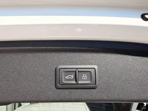 Audi RS3 SPORTBACK 2.5 400 PS TFSI QUATTRO *** RS-SCHALENSITZE & CARBON EXTERIEUR ***