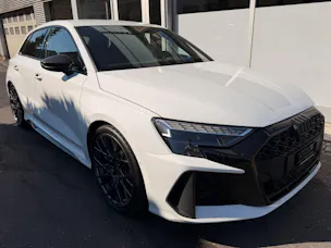 Audi RS3 SPORTBACK 2.5 400 PS TFSI QUATTRO *** RS-SCHALENSITZE & CARBON EXTERIEUR ***