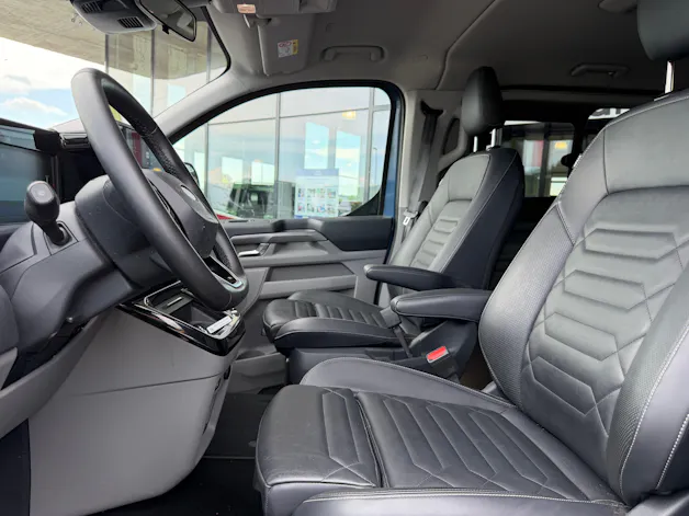 Ford Tourneo Bus 340 L1H1 PHEV Titanium X 2024