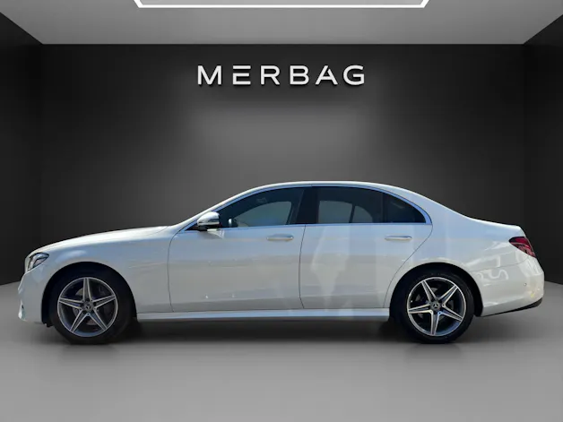 Mercedes-Benz E 200 AMG Line 4Matic 9G-Tronic