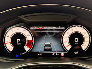 Audi RS Q8 PERFORMANCE 4.0 TFSI QUATTRO *** FACELIFT & VOLLAUSSTATTUNG ***