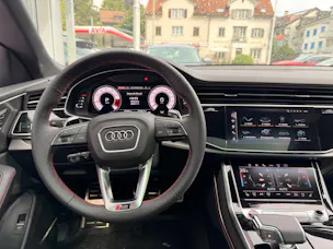 Audi RS Q8 PERFORMANCE 4.0 TFSI QUATTRO *** FACELIFT & VOLLAUSSTATTUNG ***