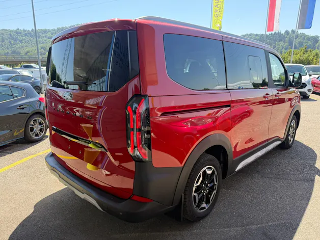 Ford Tourneo Bus 340 L1H1 65kWh Active - Spezialpreis NUR GÜLTIG MIT FORD VERSICHERUNG!