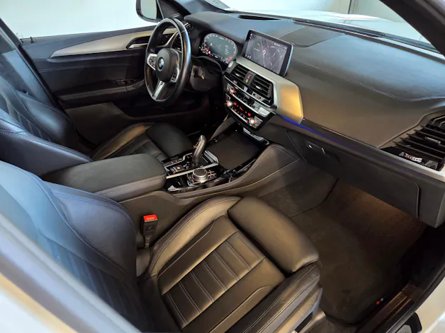 BMW X4 M40d