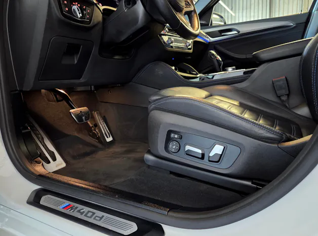 BMW X4 M40d