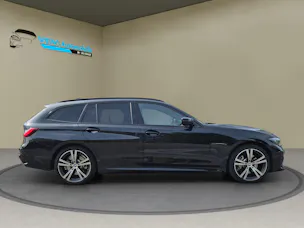 BMW 330e x DriveTouring M Sport Steptronic