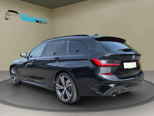 BMW 330e x DriveTouring M Sport Steptronic